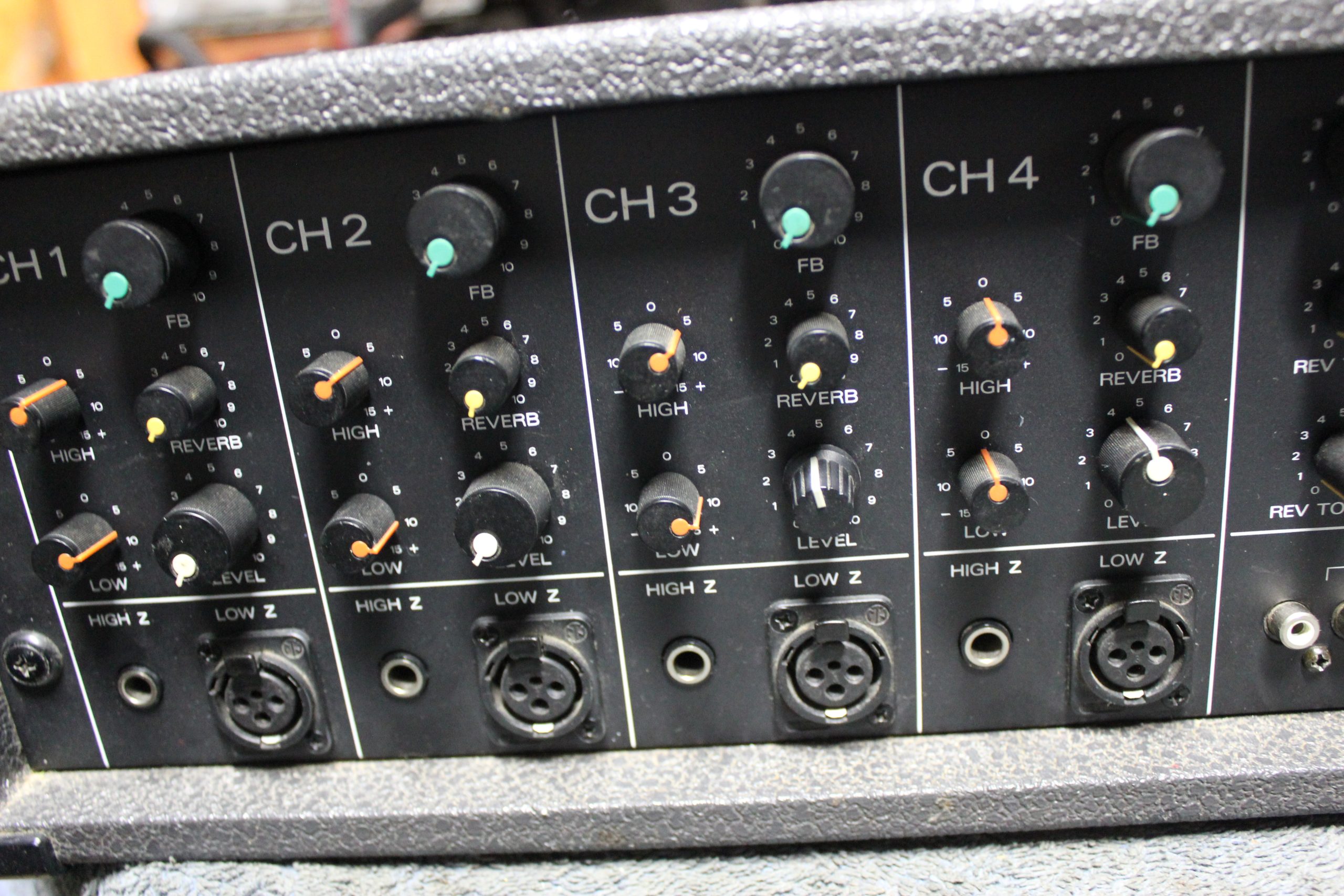 TOA MX 104/4 Channel Powered Mixer-150 Watts @ 4 Ohms