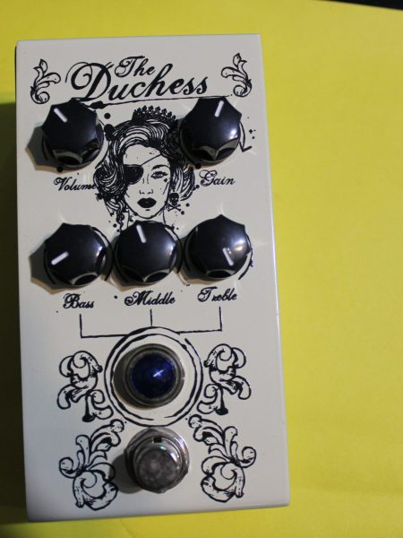 Victory Amps V1 The Duchess - Cream
