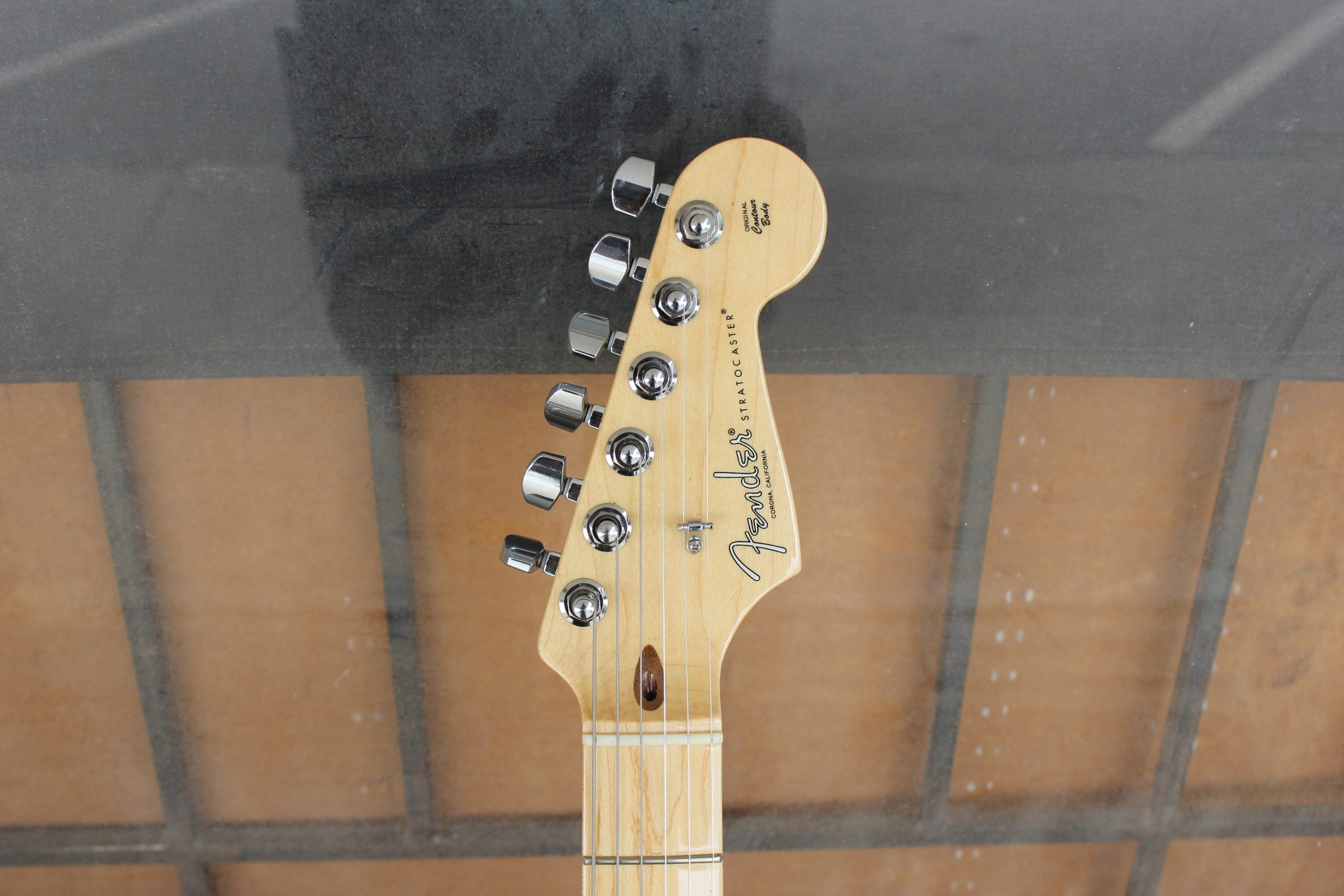 Fender 2018 American Professional Stratocaster Sienna Sunburst - Image 8
