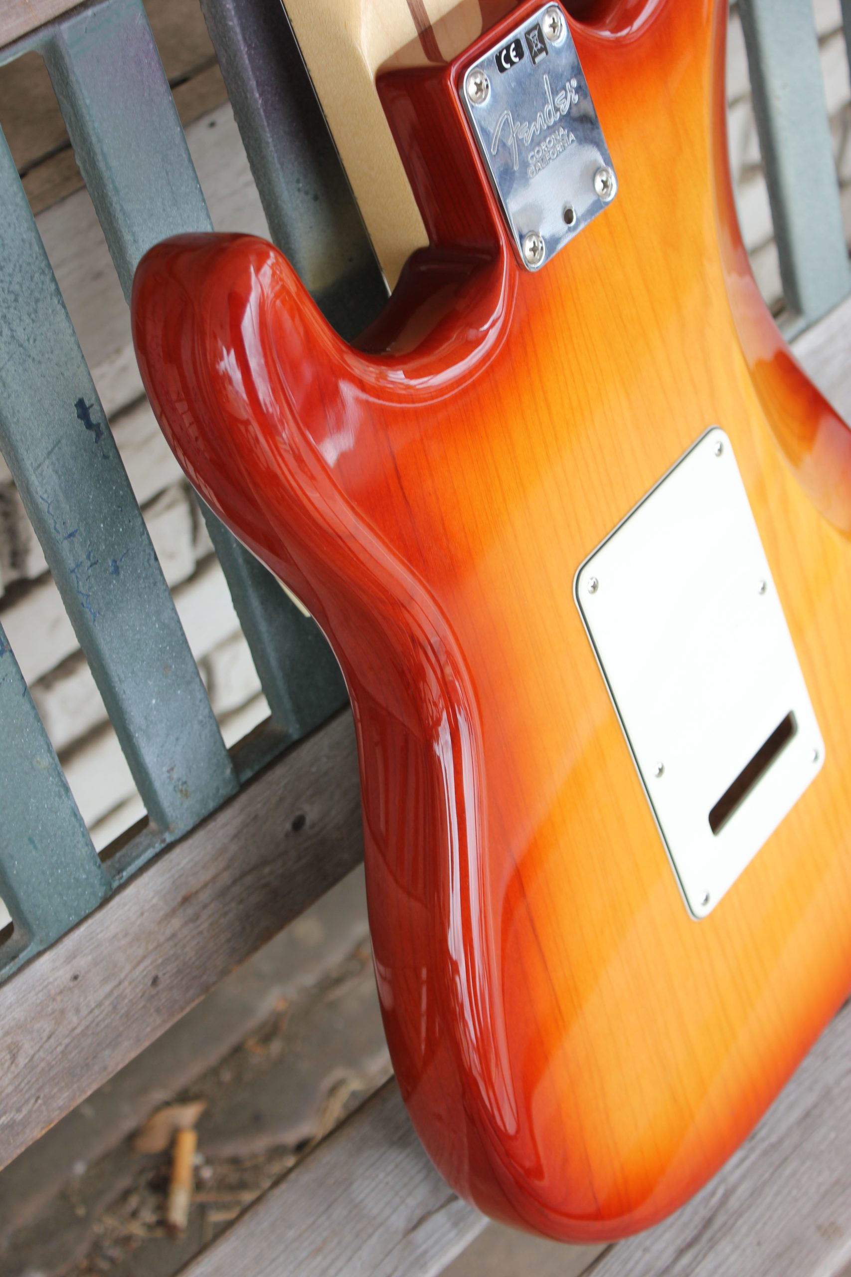 Fender 2018 American Professional Stratocaster Sienna Sunburst - Image 11