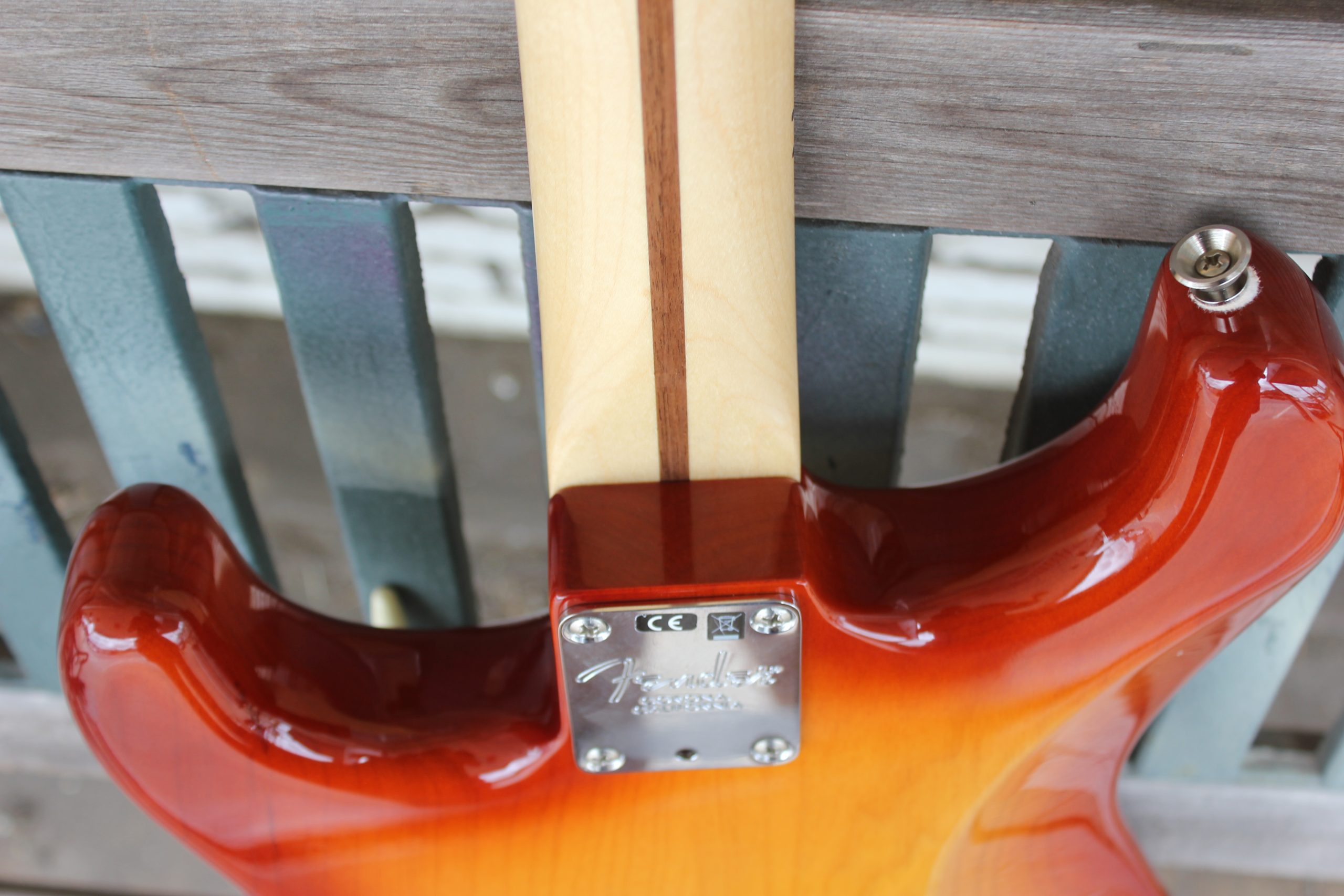 Fender 2018 American Professional Stratocaster Sienna Sunburst - Image 14