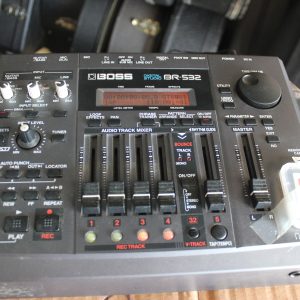 Roland BR-532 Portable 4-Track Digital Recorder/ with Power Supply