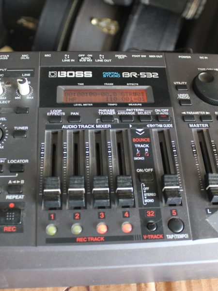 Roland BR-532 Portable 4-Track Digital Recorder/ with Power Supply