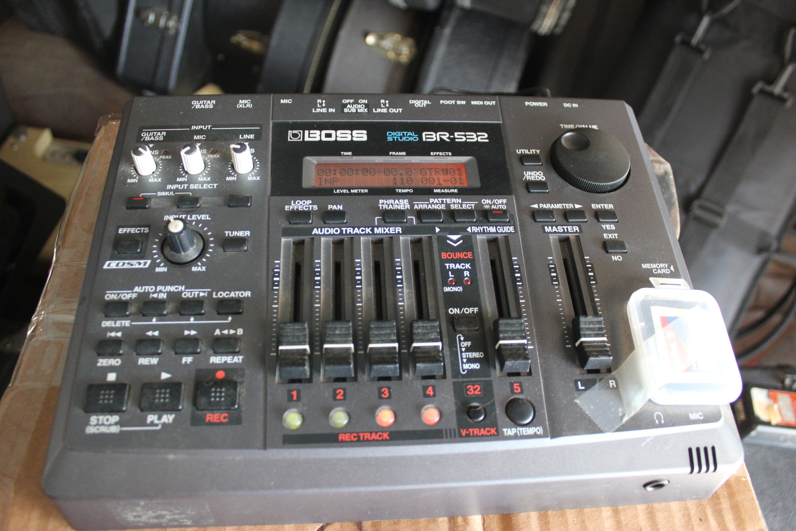 Roland BR-532 Portable 4-Track Digital Recorder/ with Power Supply