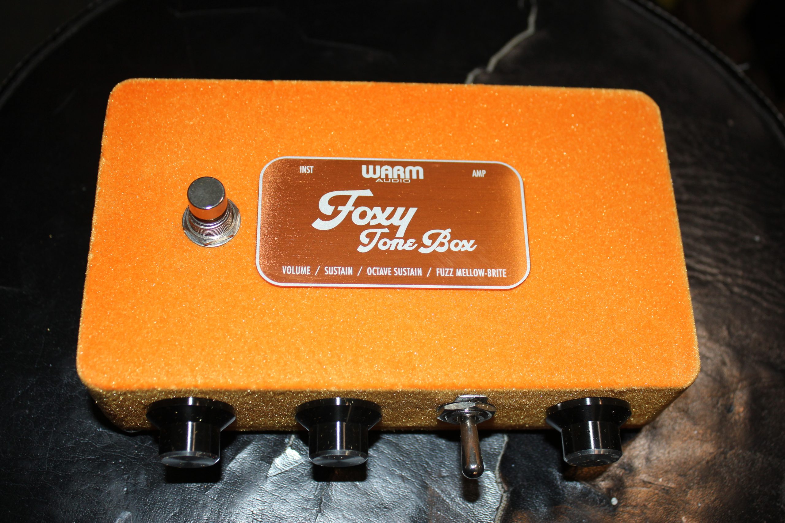 Warm Audio Foxy Tone Box Vintage Fuzz Pedal (Orange Fuzzy Texture) - Image 4