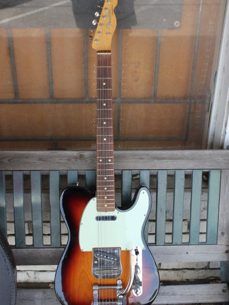 Fender Vintera '60s Telecaster with Bigsby (Sunburst) 2022