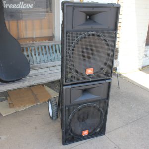JBL MR925/2 Way Speaker 500 Watt 8 Ohm 15" (Pair)