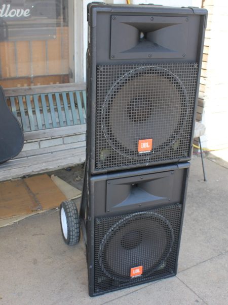 JBL MR925/2 Way Speaker 500 Watt 8 Ohm 15" (Pair)